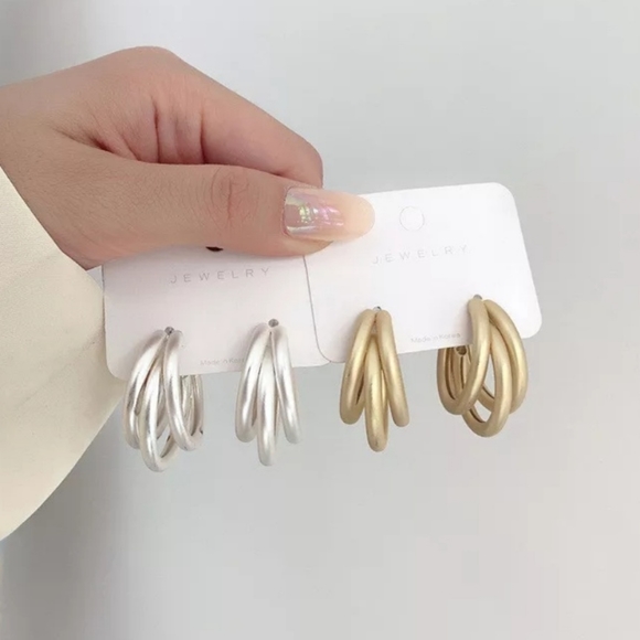 Triple Hoop Earrings - Frosted Gold - Picture 3 of 4